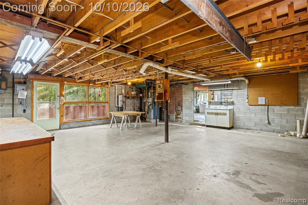 11850 Clinton River Road Sterling Heights, MI 48313 - Photo 46 of 62 Gallery Image 46