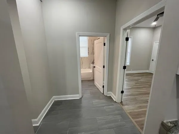 $1,300 | 1045 Ayers Street, Memphis, TN 38107