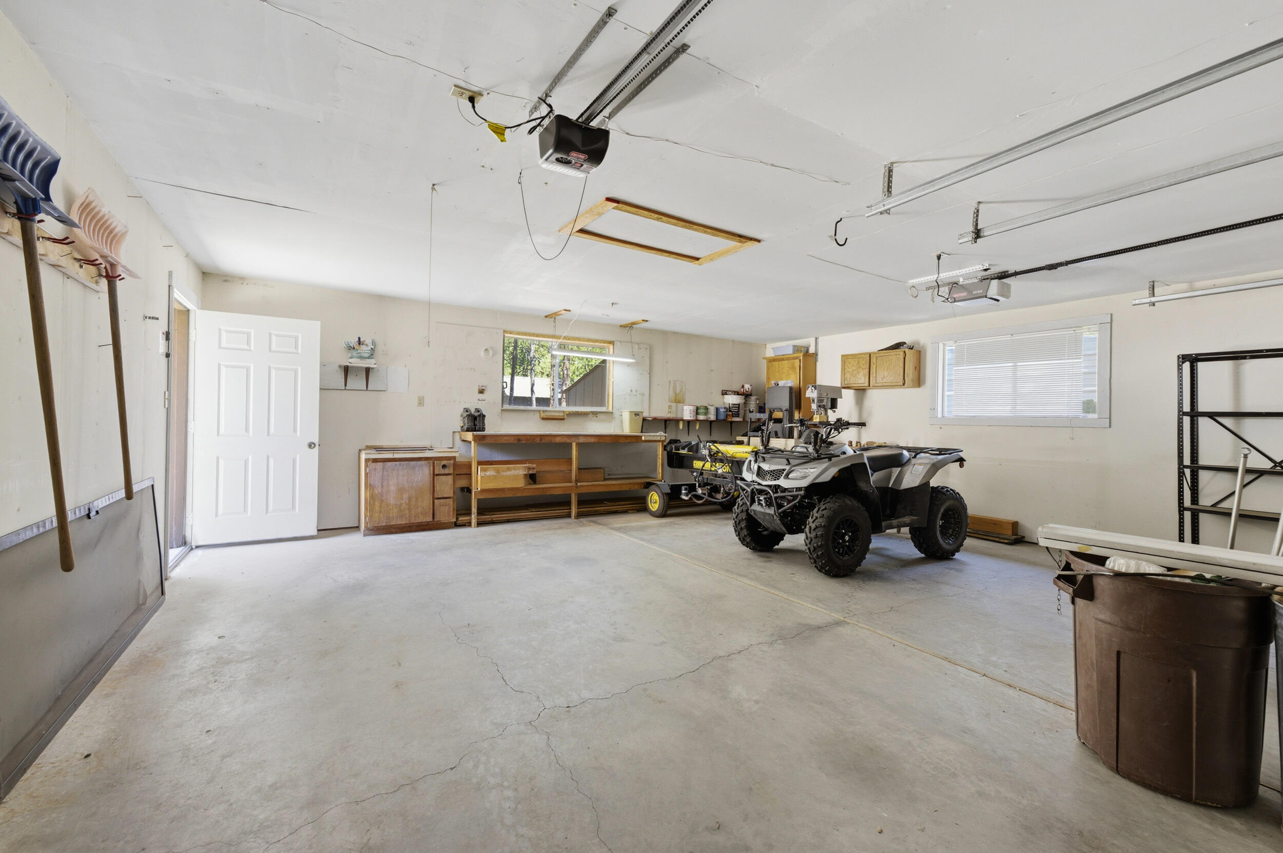 50868 Doe Loop La Pine, OR 97739 - Photo 36 of 51 a bed room with furniture and a ceiling fan