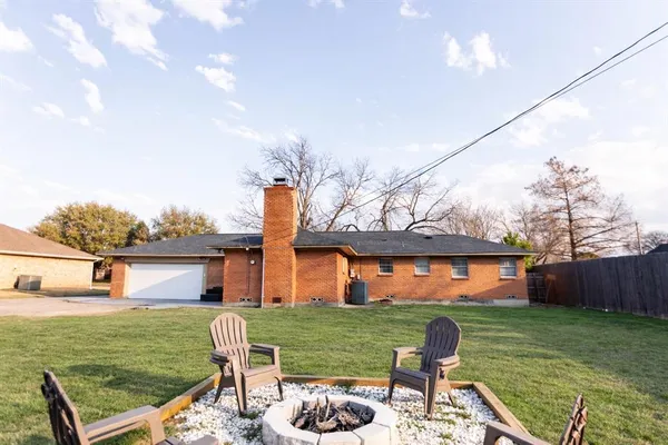 $365,000 | 2814 Silvermeadow Lane, Corinth, TX 76210