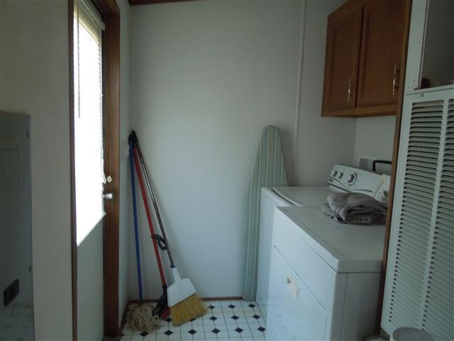 1818 Church Road Clarksville, TN 37040 - Photo 18 of 20 Laundry room and back exterior door.