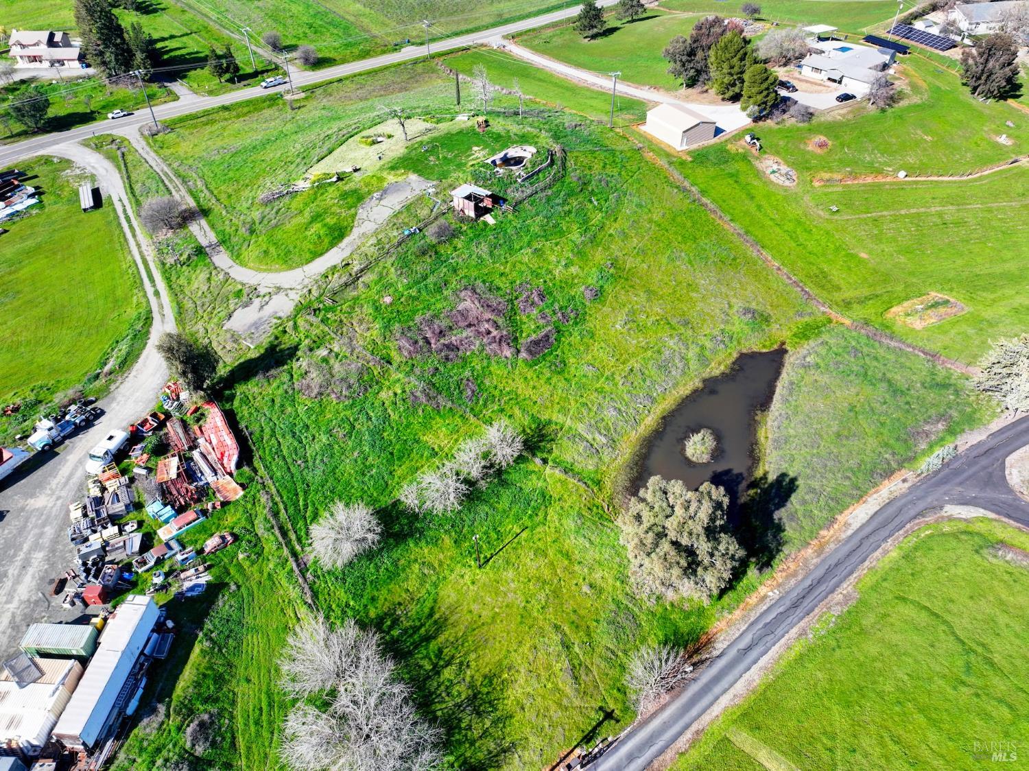7668 English Hills Road Vacaville, CA 95688 - Photo 12 of 83