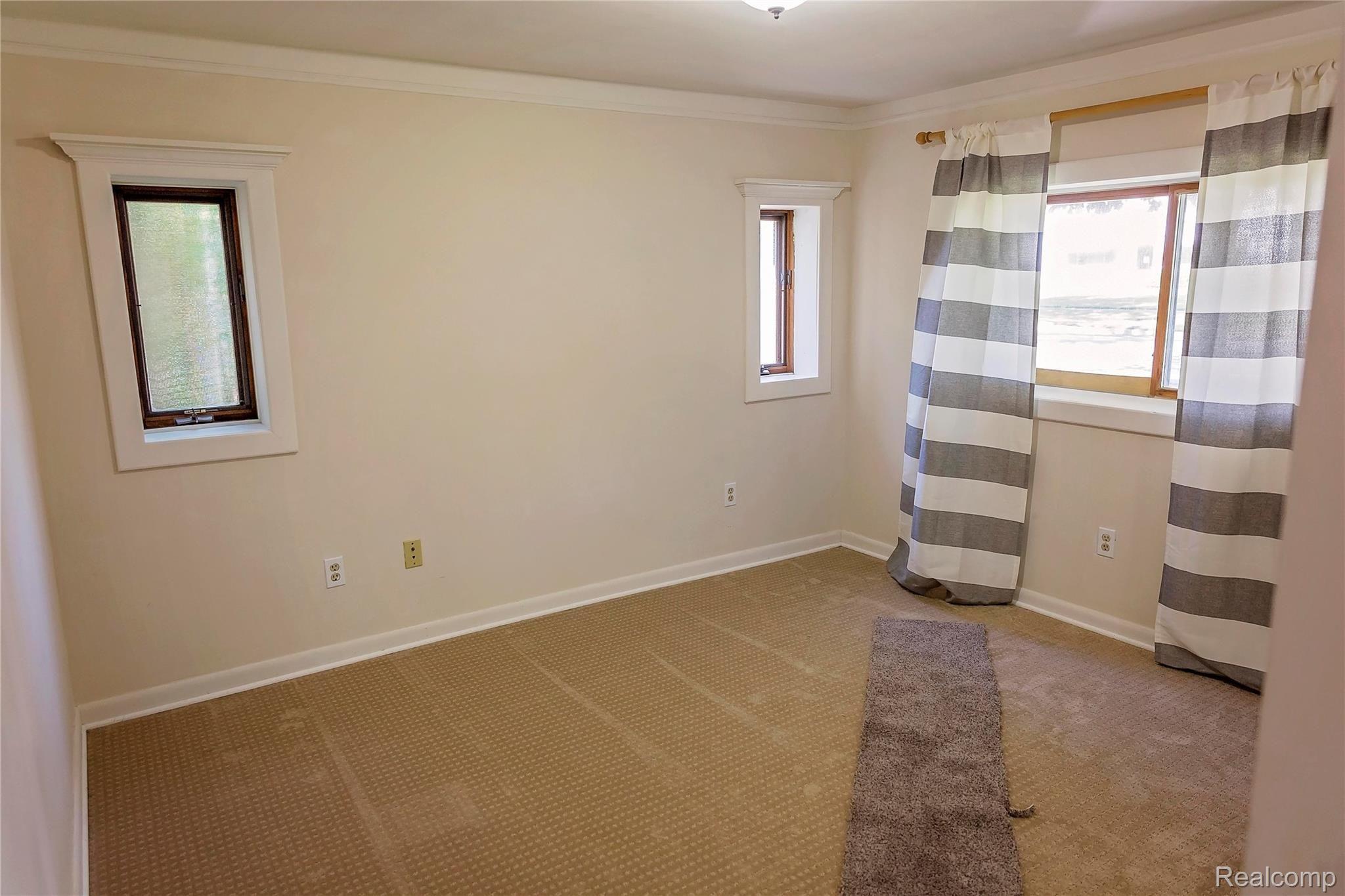 803 Fowler Street Howell, MI 48843 - Photo 23 of 36 IMG_6512.jpg