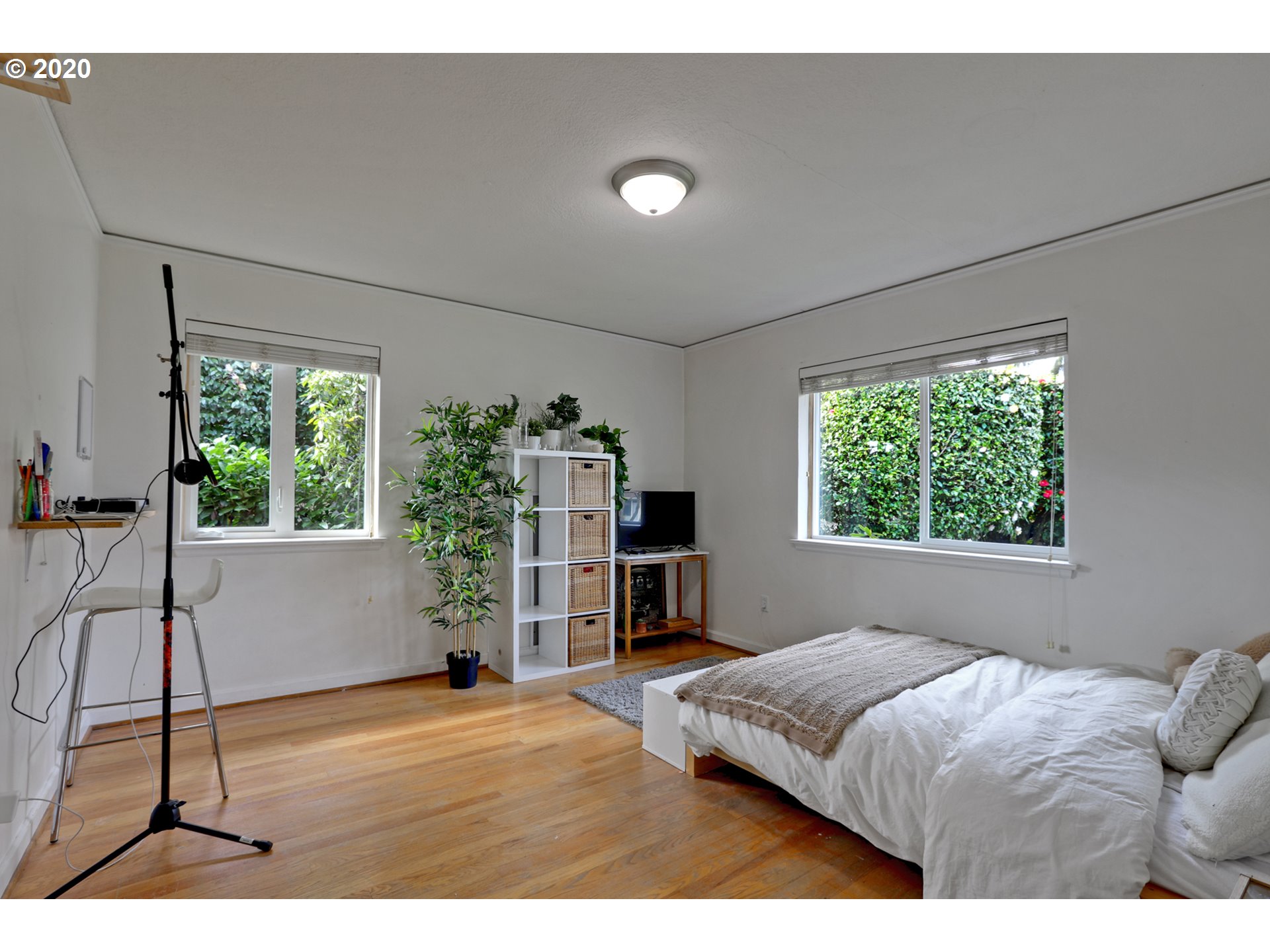 8020 Southwest Ruby Terrace Portland, OR 97219 - Photo 13 of 24 Gallery Image 13