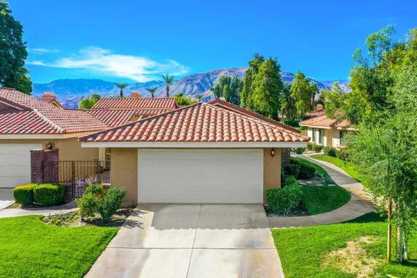 $2,995 | 175 Gran Via, Palm Desert, CA 92260
