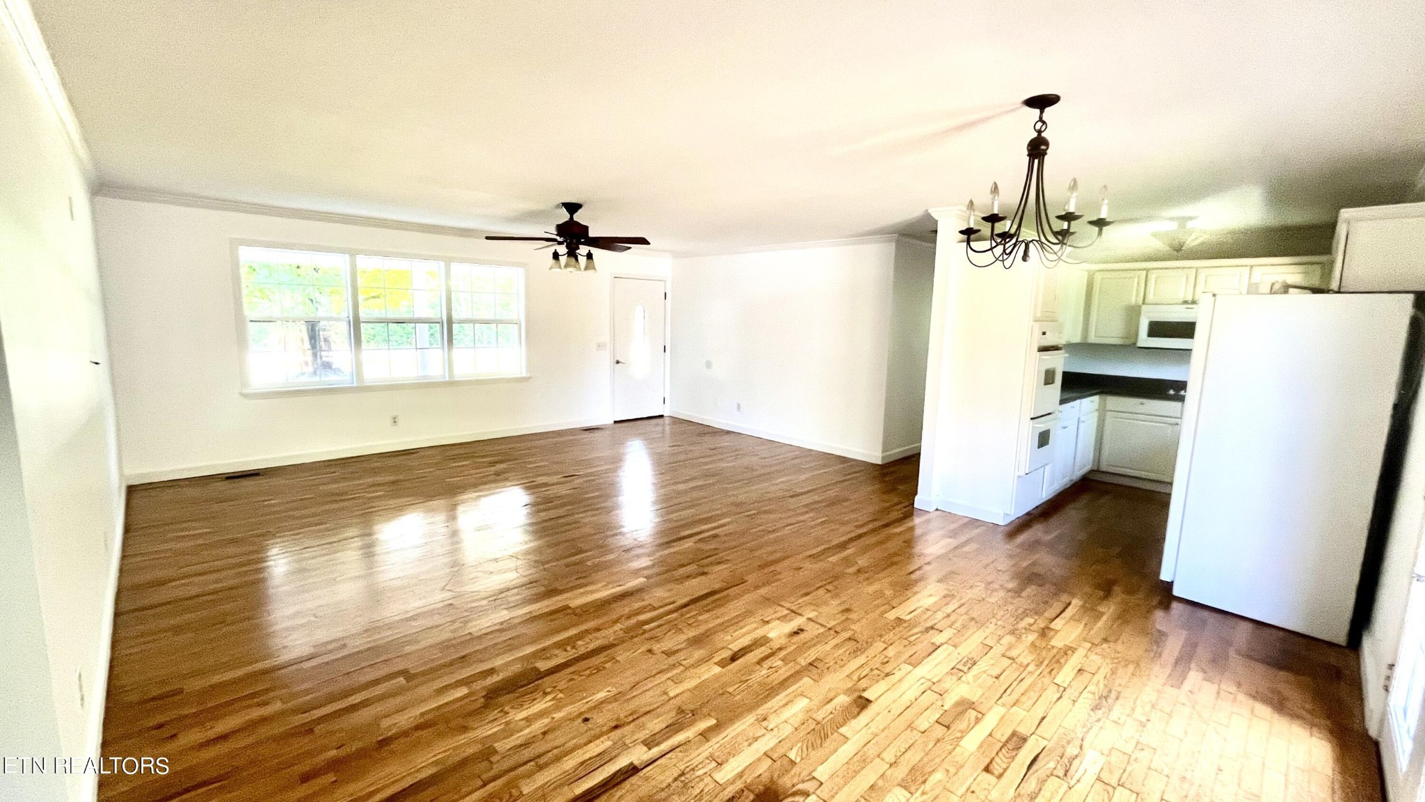921 Patton Ferry Road Kingston, TN 37763 - Photo 4 of 18 Gallery Image 4