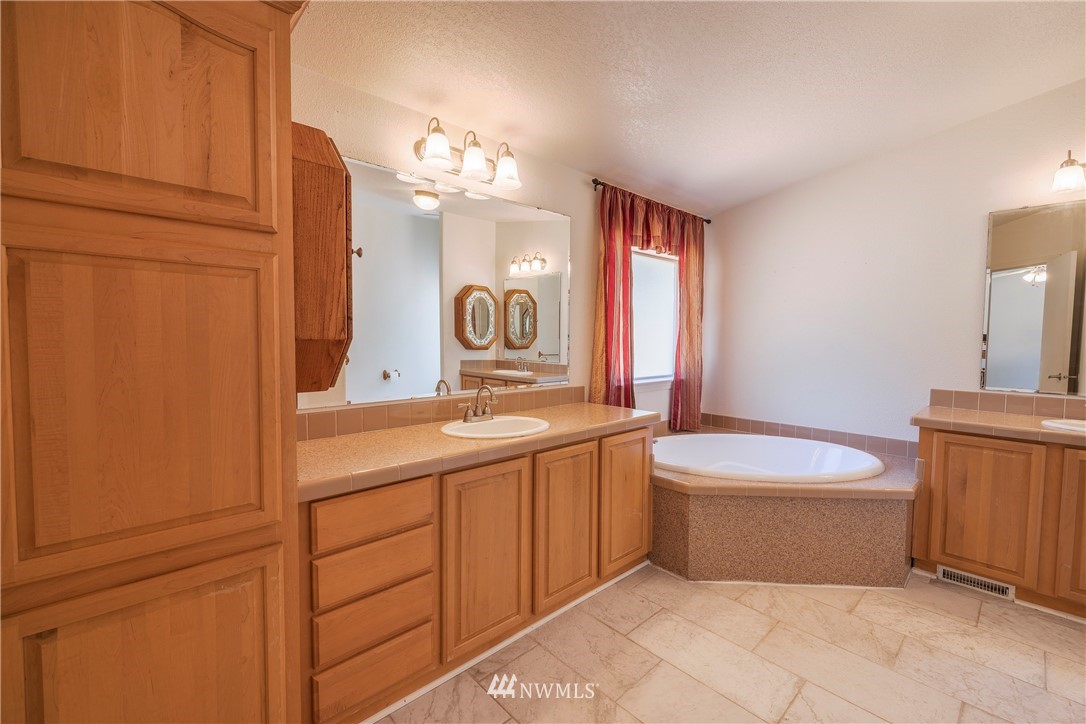 3311 East Rasor Road Belfair, WA 98528 - Photo 22 of 30 Gallery Image 22