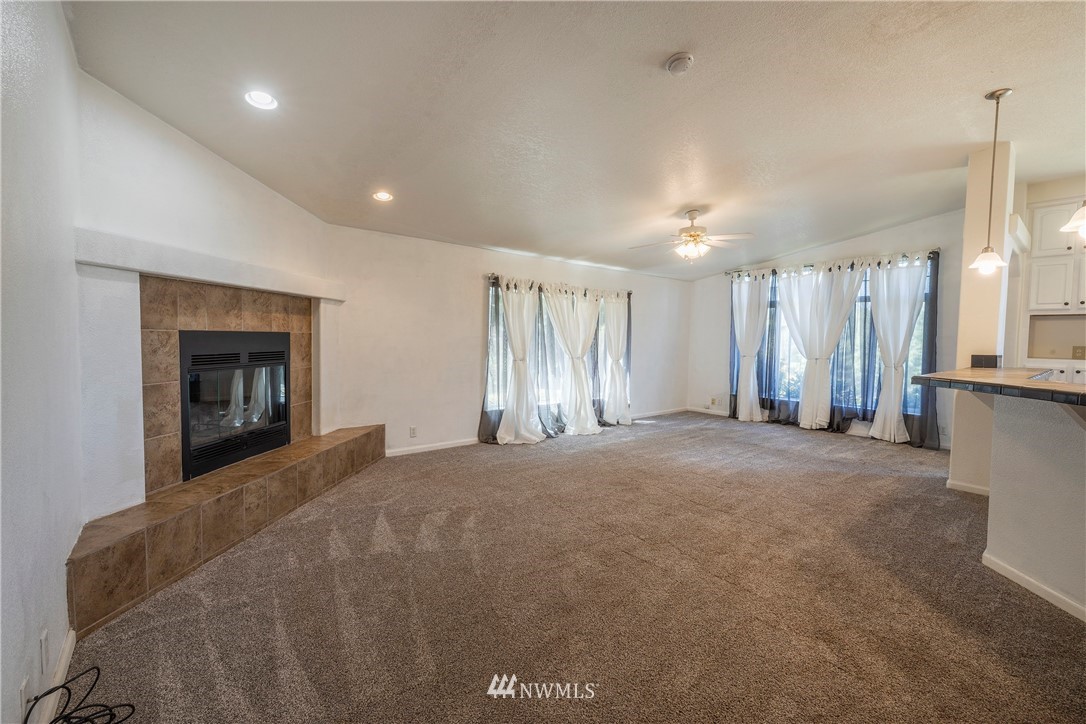 3311 East Rasor Road Belfair, WA 98528 - Photo 7 of 30 Gallery Image 7