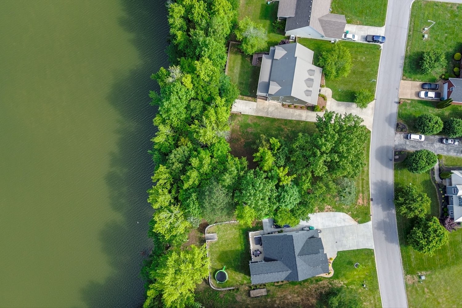 6 Cypress Point Drive Winchester, TN 37398 - Photo 43 of 58 an aerial view of a house with a garden