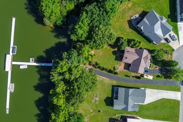 $259,000 | 6 Cypress Point Drive, Winchester, TN 37398