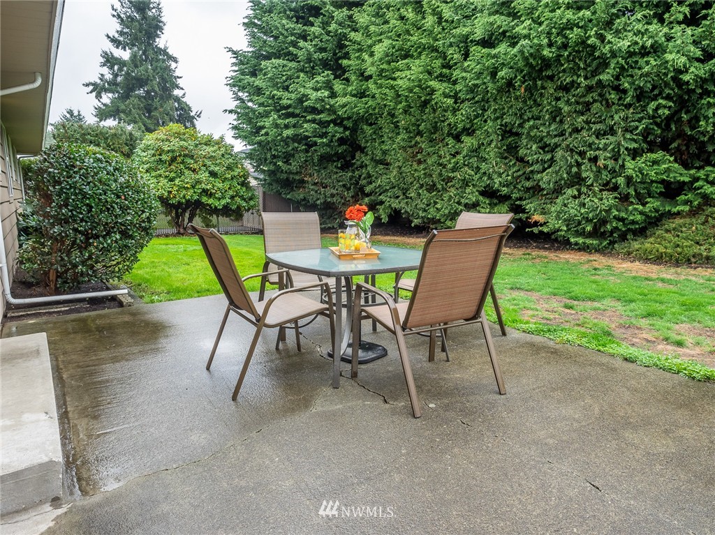 2624 Northeast 24th Street Renton, WA 98056 - Photo 20 of 22 Gallery Image 20