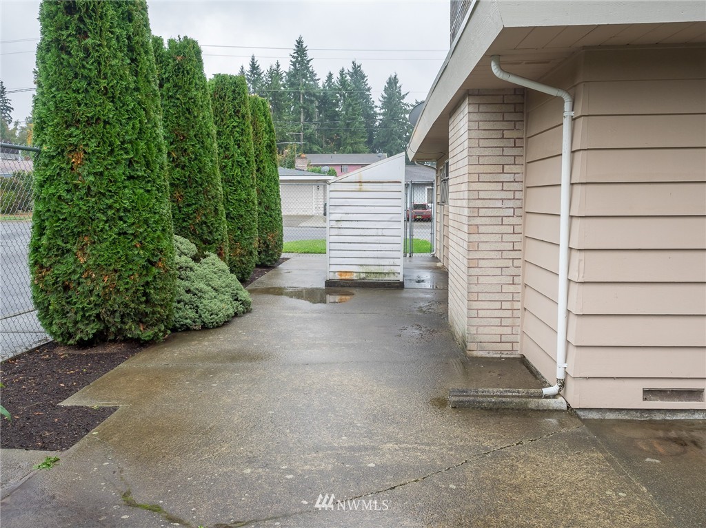 2624 Northeast 24th Street Renton, WA 98056 - Photo 22 of 22 Gallery Image 22