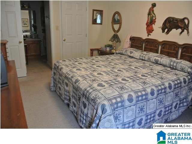 1810 A Oakleaf Lane Center Point, AL 35215 - Photo 5 of 16