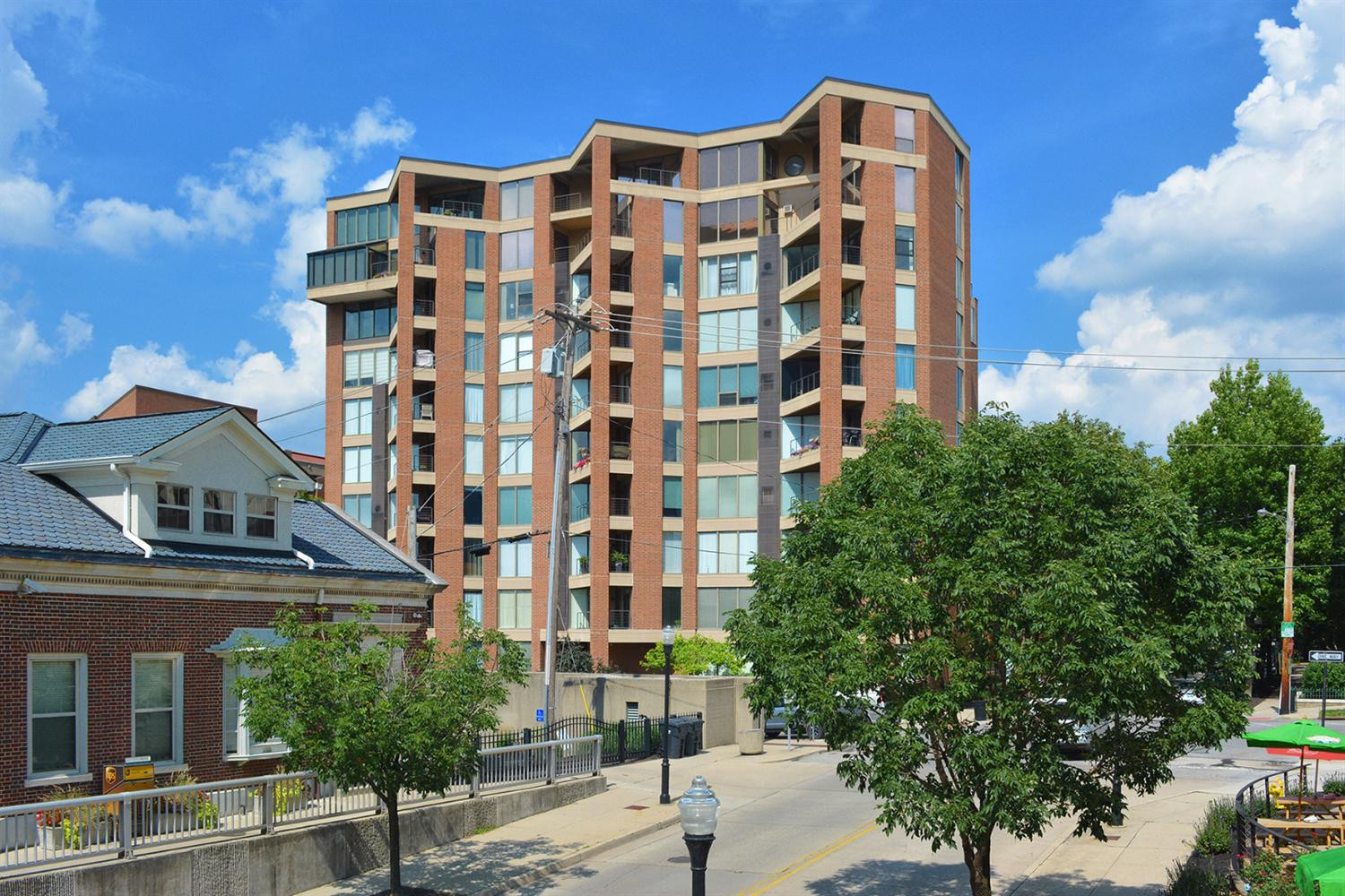 100 Riverside Place, Unit 1005 Covington, KY 41011 - Photo 1 of 26