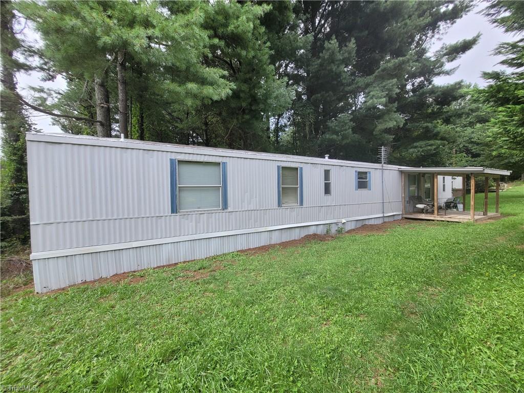 3237 Mountain View Road Glade Valley, NC 28627 - Photo 2 of 16