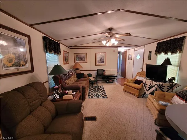 $78,000 | 3237 Mountain View Road, Glade Valley, NC 28627