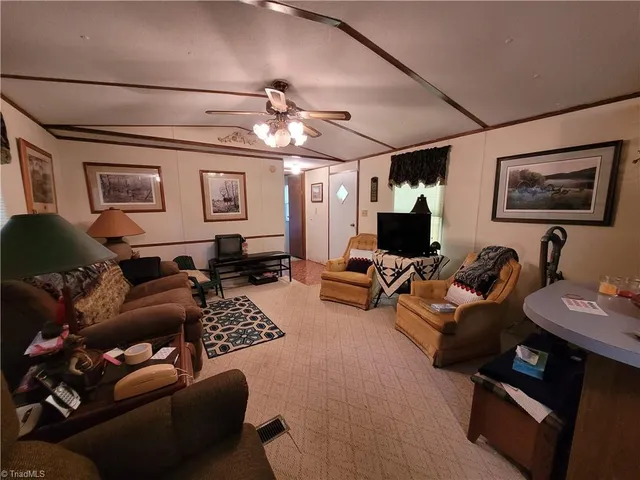 $78,000 | 3237 Mountain View Road, Glade Valley, NC 28627