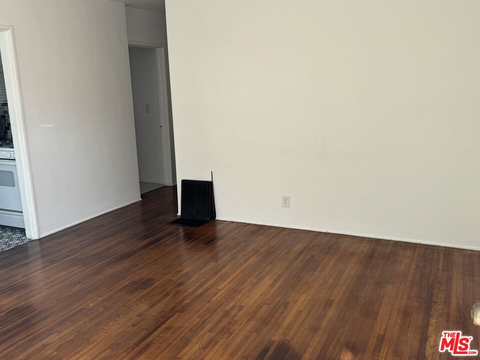 4418-4420 Inglewood Boulevard, Unit 4420 Los Angeles, CA 90066 - Photo 3 of 18