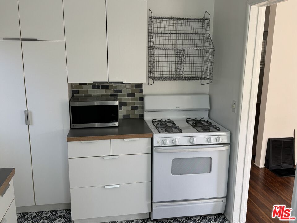 4418-4420 Inglewood Boulevard, Unit 4420 Los Angeles, CA 90066 - Photo 5 of 18