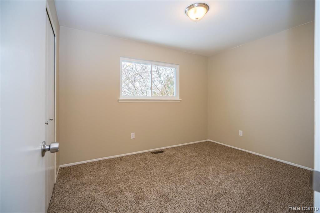 42278 Hanford Road Canton, MI 48187 - Photo 62 of 79