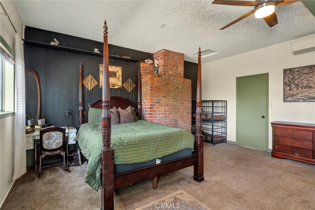 5805 Gradley Lane Paradise, CA 95969 - Photo 12 of 31 a bedroom with bunk bed and a dresser