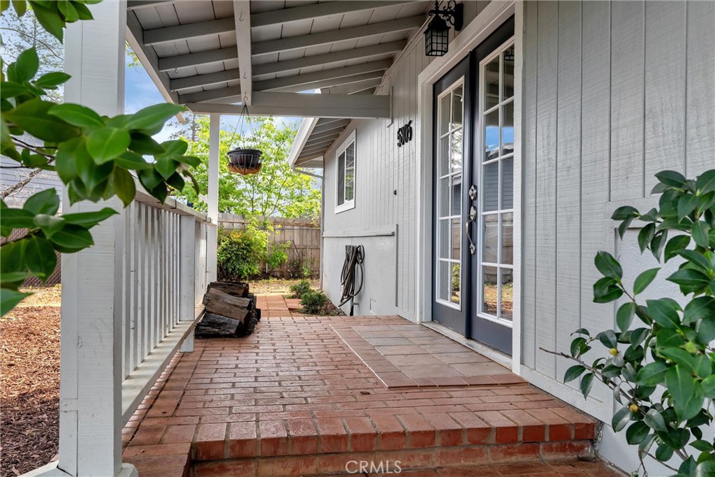 5805 Gradley Lane Paradise, CA 95969 - Photo 30 of 31 a bed room with a bed and a potted plant