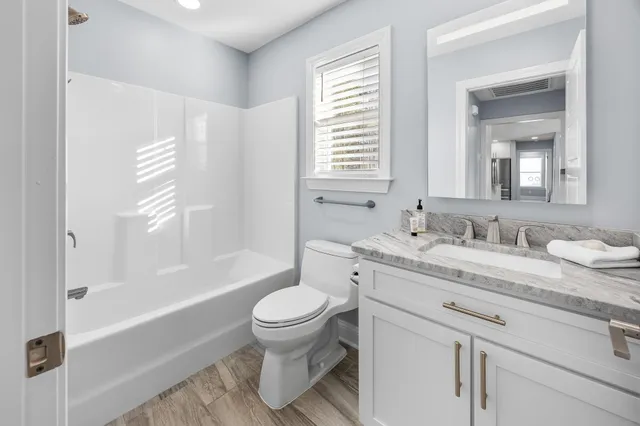 $429,900 | 226 Penn Circle, Galivants Ferry, SC 29544