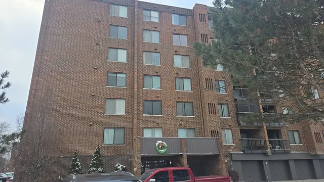 $39,900 | 500 Park Avenue, Unit 436, Calumet City, IL 60409