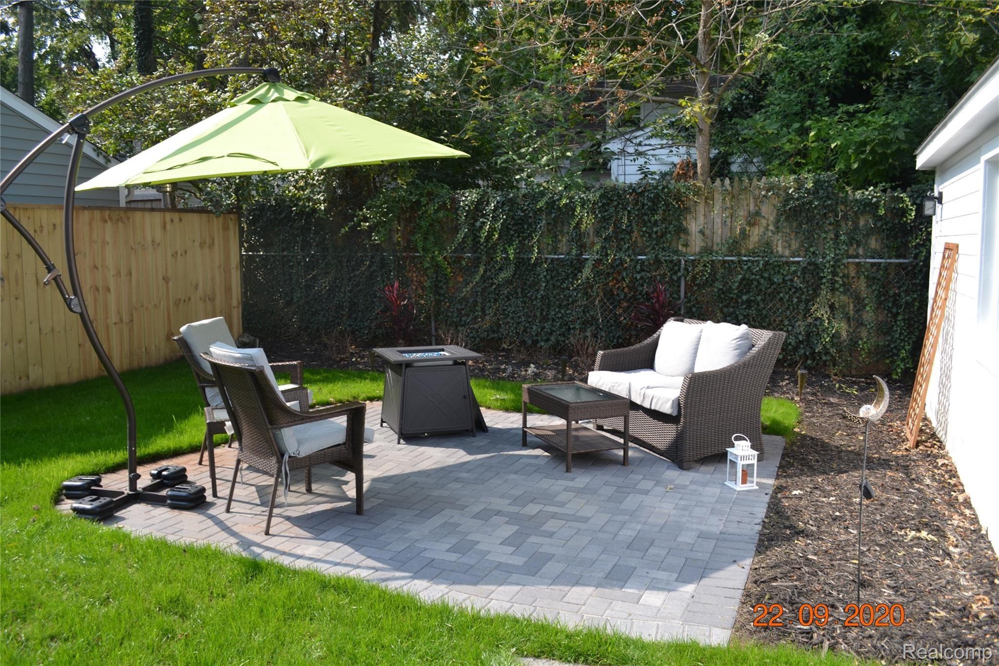 3835 Cumberland Road Berkley, MI 48072 - Photo 7 of 38 DSC_0595.JPG