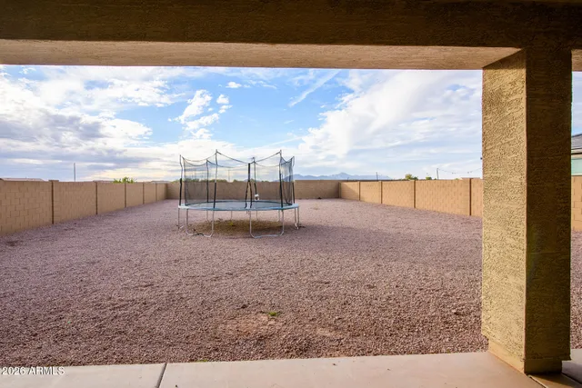 a view of outdoor space with city view