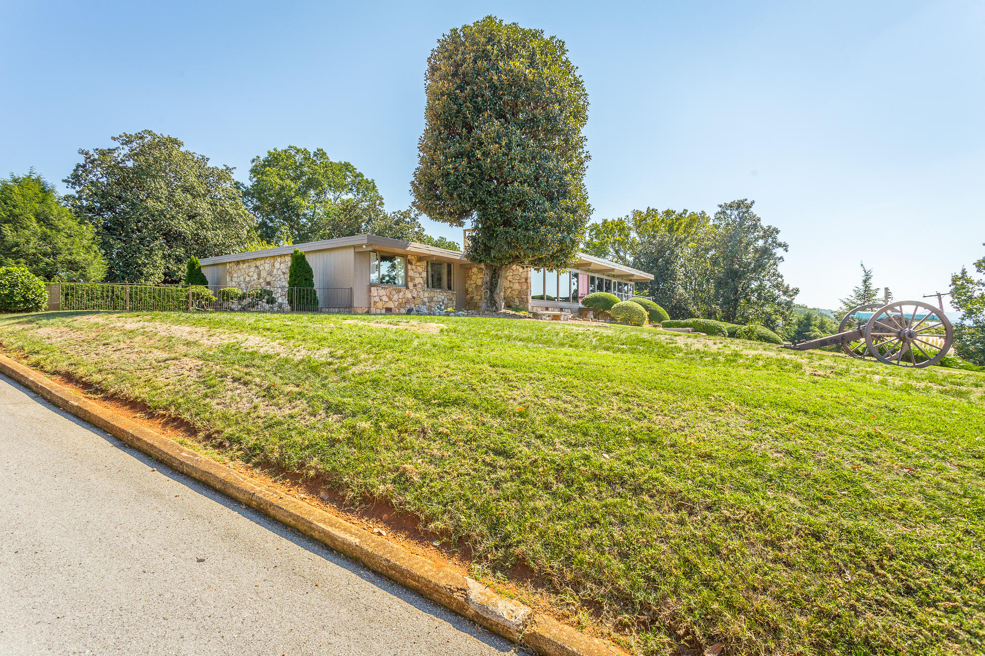 20 North Crest Road Chattanooga, TN 37404 - Photo 69 of 97 20 S Crest Dr. HD-83