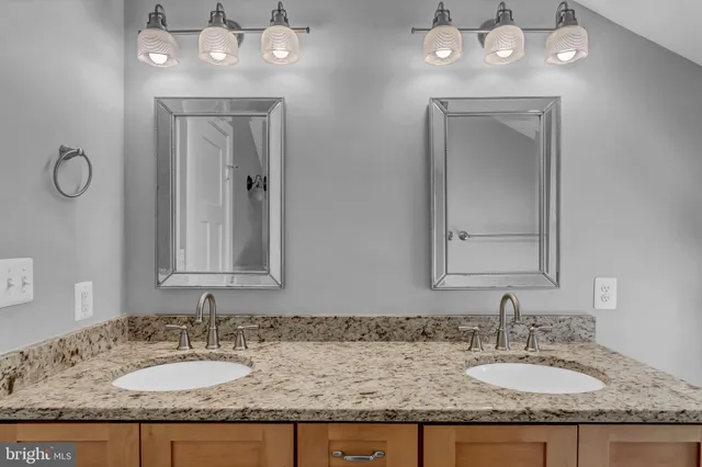 $4,400 | 750 South 20th Street, Purcellville, VA 20132