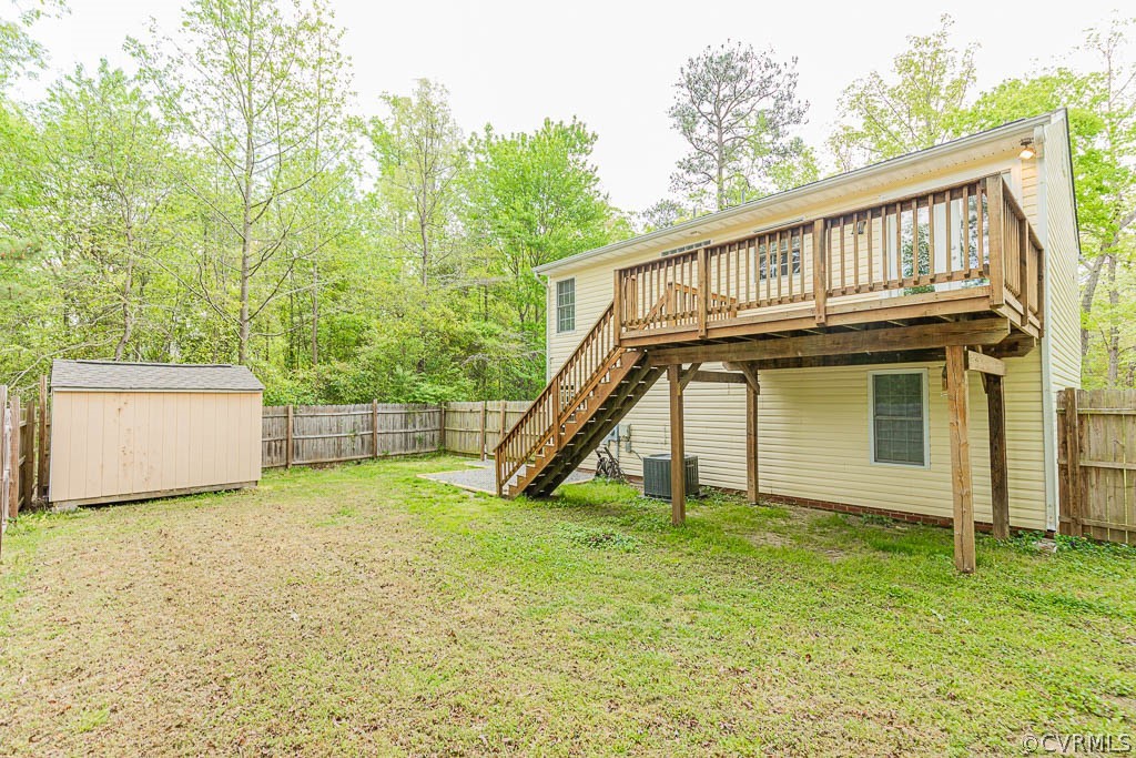 106 Dry Bridge Road Sandston, VA 23150 - Photo 42 of 48 REAR ELEVATION, DECK, PRIVACY FENCE