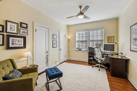 $500,000 | 200 South Maple Avenue, Unit 12, Oak Park, IL 60302