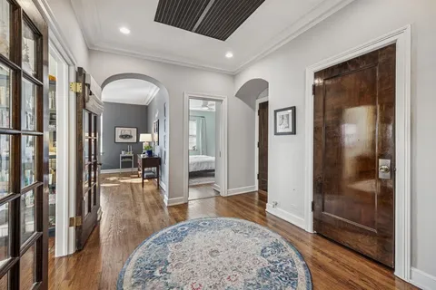 $500,000 | 200 South Maple Avenue, Unit 12, Oak Park, IL 60302