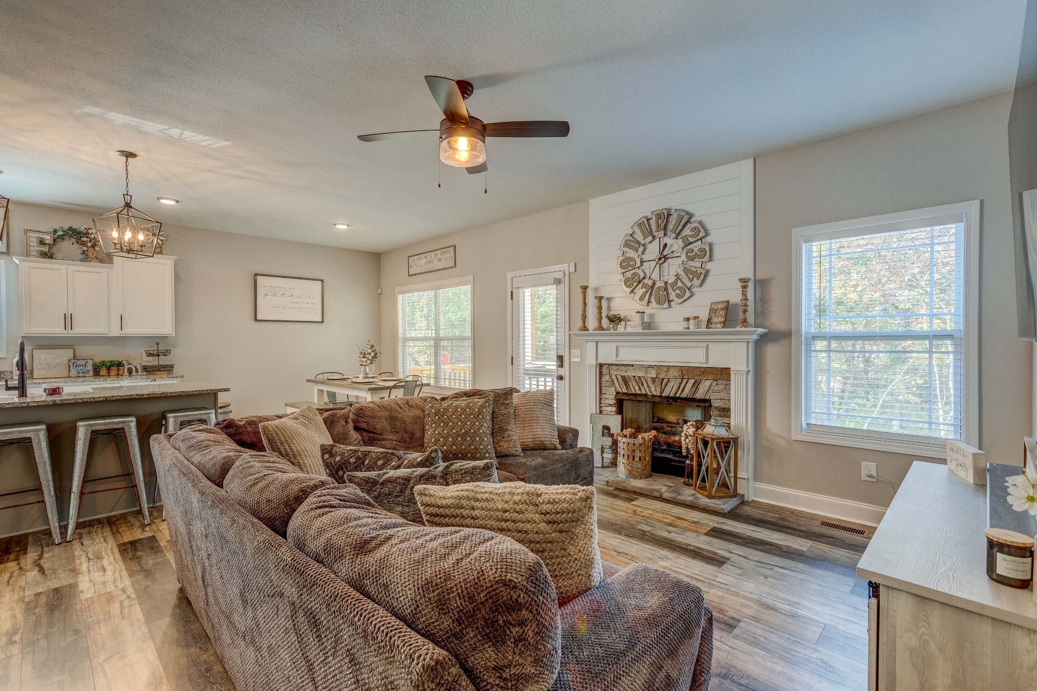 1768 Rains Road Clarksville, TN 37042 - Photo 21 of 46 Gallery Image 21