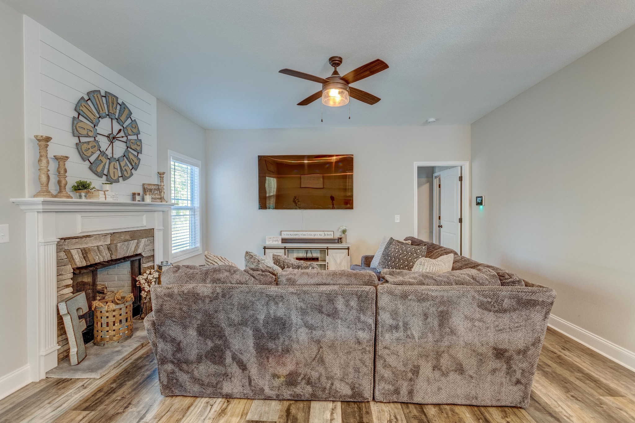 1768 Rains Road Clarksville, TN 37042 - Photo 23 of 46 Gallery Image 23