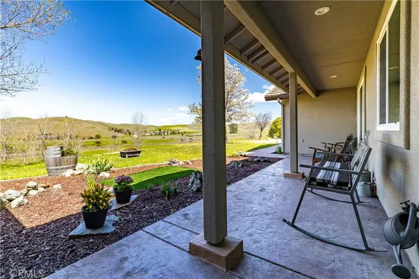$980,000 | 76870 Barker Road, San Miguel, CA 93451