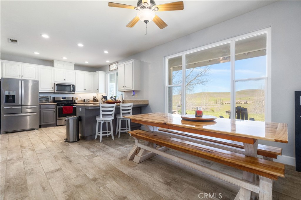 76870 Barker Road San Miguel, CA 93451 - Photo 18 of 66
