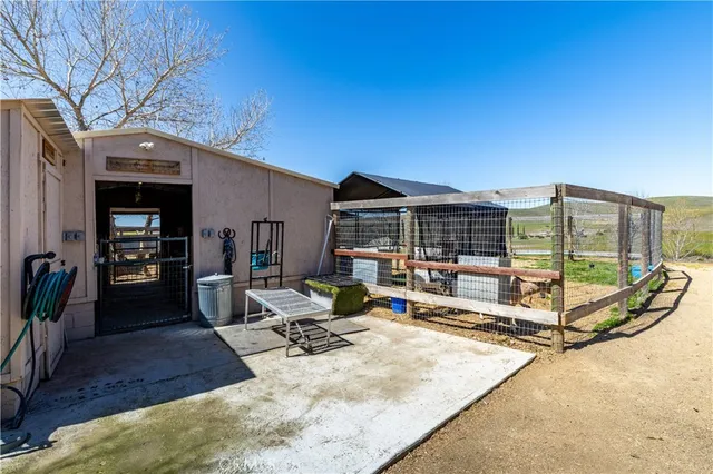$980,000 | 76870 Barker Road, San Miguel, CA 93451