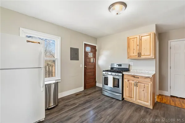 $190,000 | 1598 Long Lane, Eldon, MO 65026