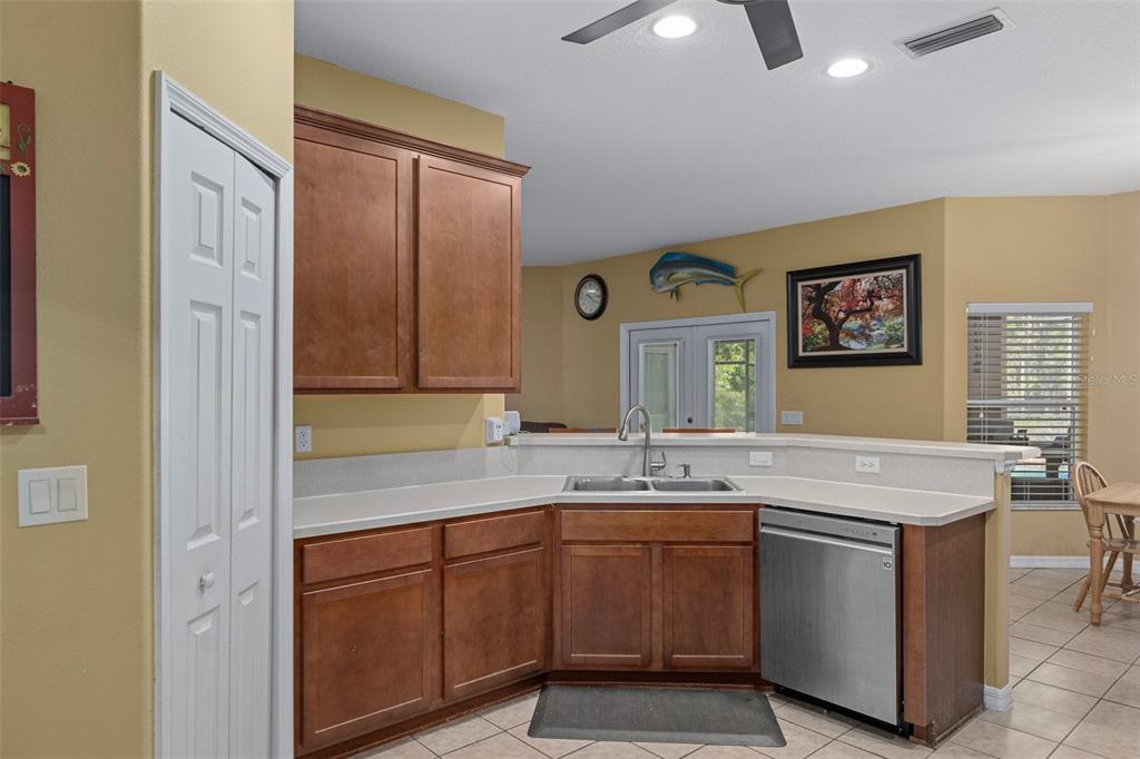 15287 Coot Road Weeki Wachee, FL 34614 - Photo 13 of 67