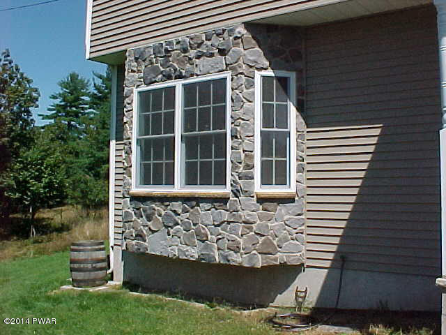 113 Crest Road Dingmans Ferry, PA 18328 - Photo 10 of 14 Gallery Image 10