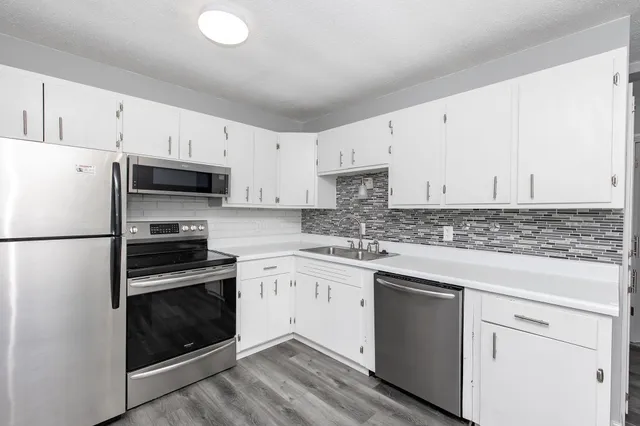 $92,500 | 702 Oak Street North, Unit A, Fargo, ND 58102