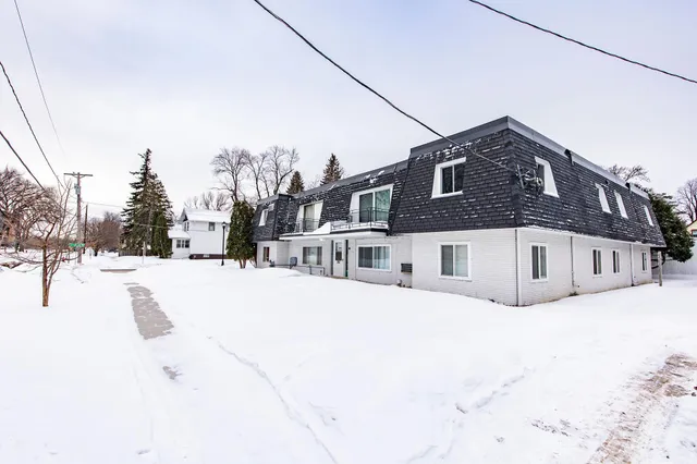 $92,500 | 702 Oak Street North, Unit A, Fargo, ND 58102