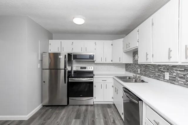 $92,500 | 702 Oak Street North, Unit A, Fargo, ND 58102