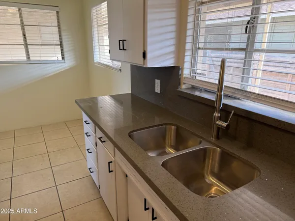 $1,100 | 223 East 2nd Street, Mesa, AZ 85201