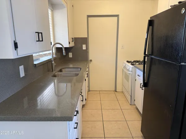 $1,100 | 223 East 2nd Street, Mesa, AZ 85201