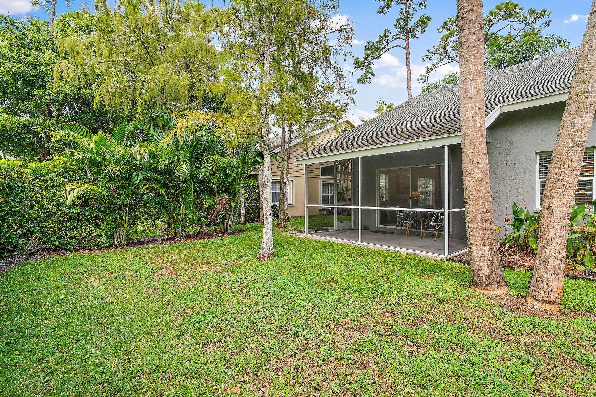 13206 Quiet Woods Road, Unit B Wellington, FL 33414 - Photo 17 of 18 Back yard