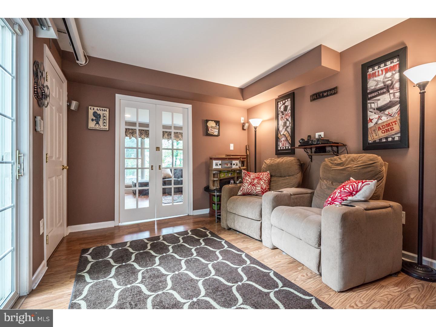 315 Maple Road Mount Laurel, NJ 08054 - Photo 15 of 25 Family Room